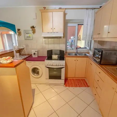 Krasa 2bedroom Apartment *